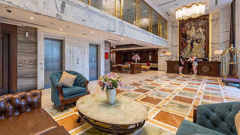 The Lapis Hotel
