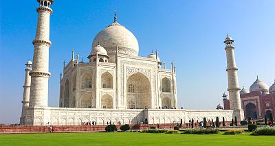 India Tours: Taj Mahal, Agra Fort, Goa Beach, Ganges River & More