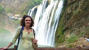 “They help me retracing my father's escape route”