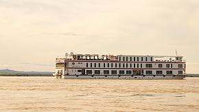 Irrawaddy river cruise
