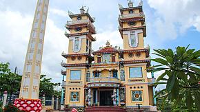 Cao Dai Temple