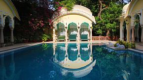 Hand-Picked Hotels & Restaurants