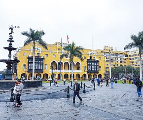 Plaza San Martín, Lima
