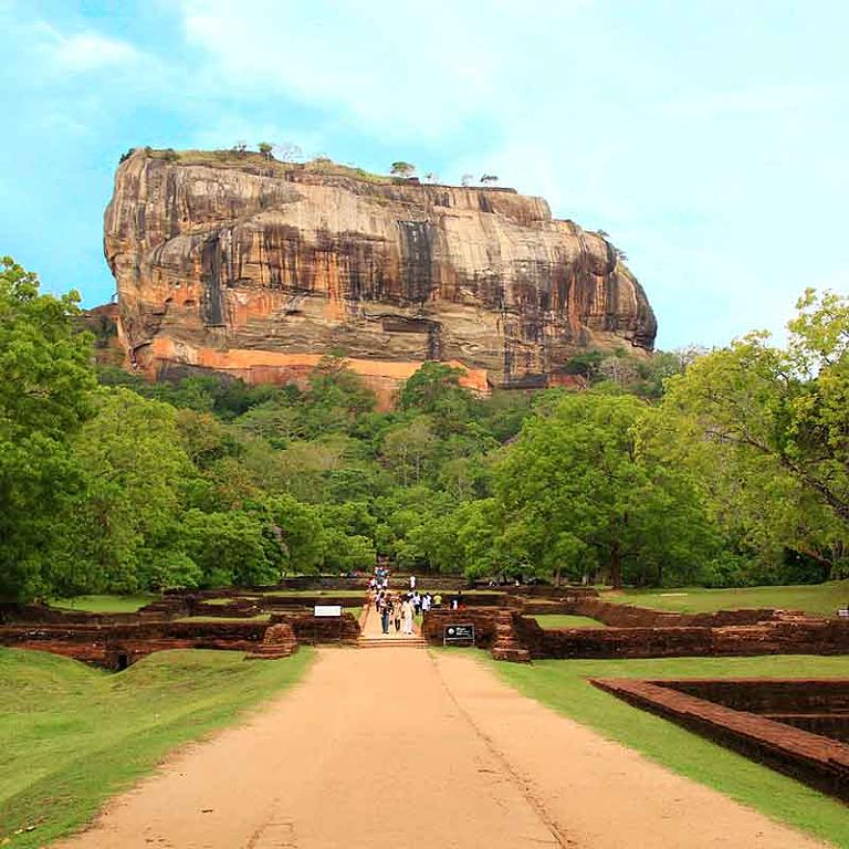 Roca del leon en Sri Lanka