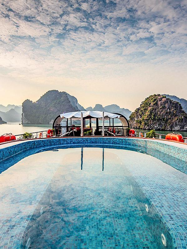 Luxury Halong Bay Cruise