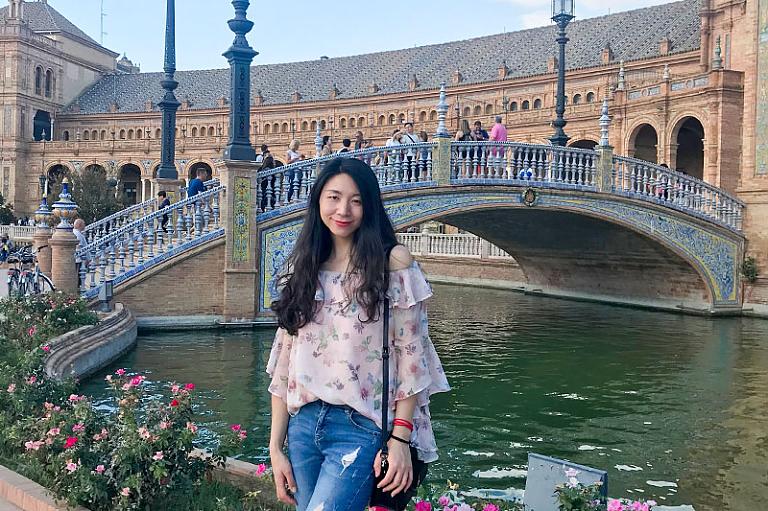 Lily Guo