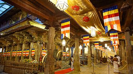 Temple de la Dent, Kandy