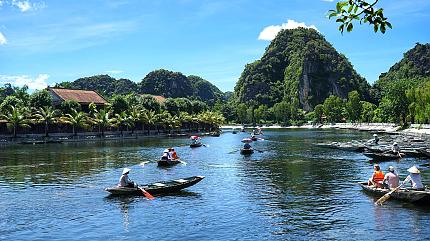 Tam Coc Boat Trip, Hua Lu