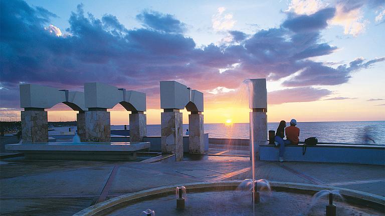 Yucatan Peninsula Treasures with Beach Stay