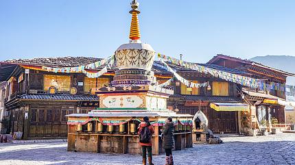 Gandan Songzanlin Monastery, Shangri-La