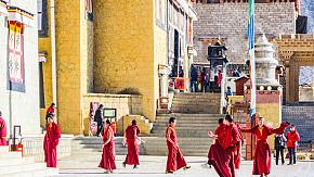 Monks in Gedan Songzanlin Monastery