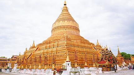 Shwezigon Pagoda, Bagan