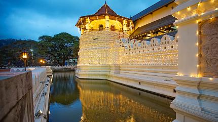 Templo de la Reliquia del Diente de Buda, Kandy