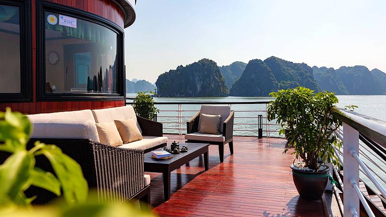 halong bay luxury cruise