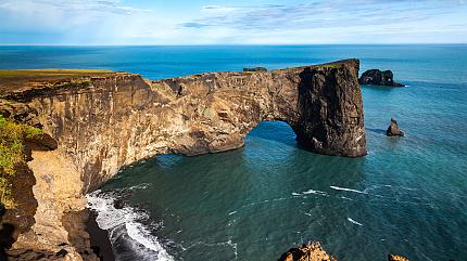 Dyrhólaey Arch, Vic