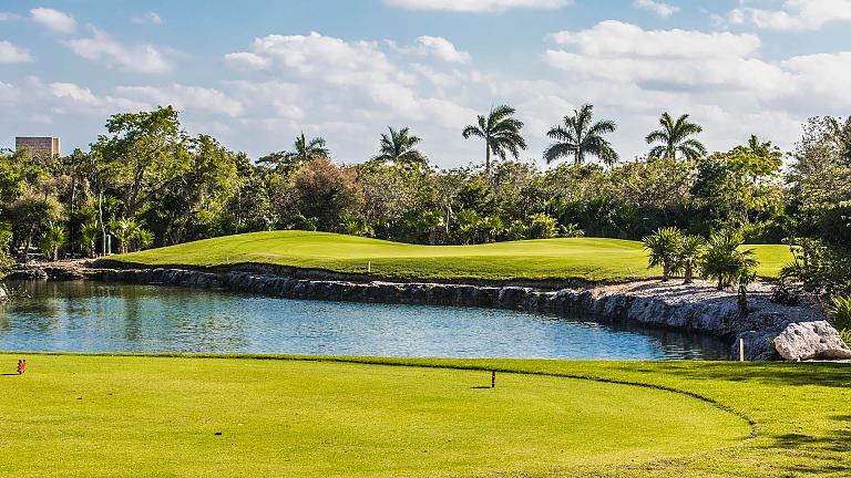 Golf Club