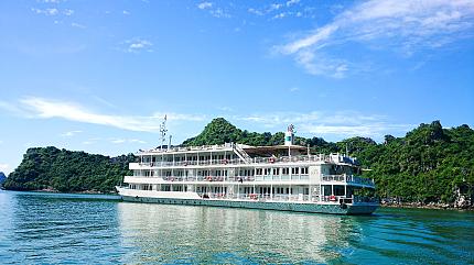 Halong Bay Cruise, Halong Bay