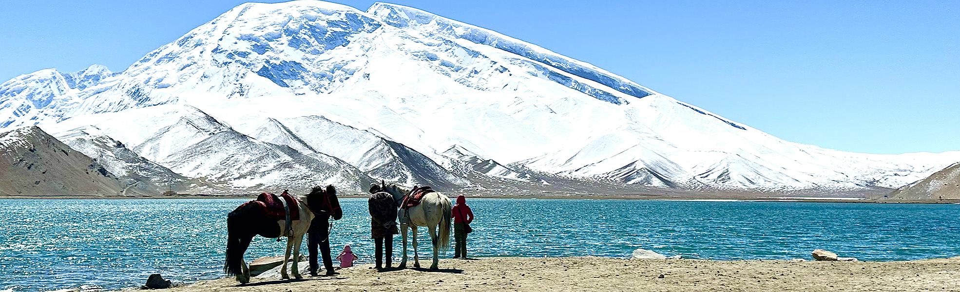 Karakul Lake in Kashgar