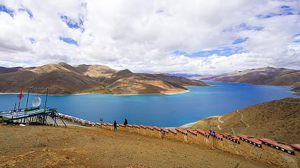 Yamdrok Lake