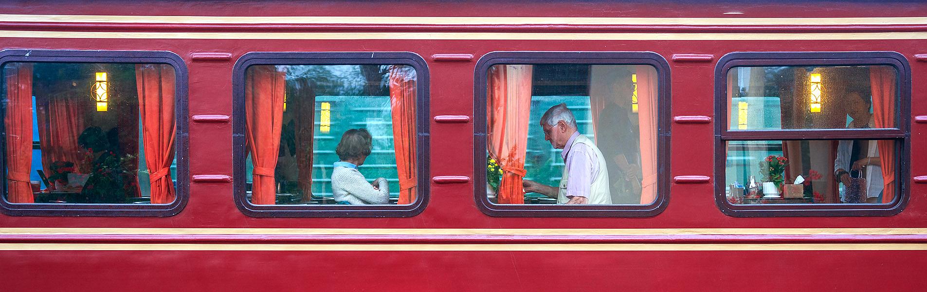 Vietnam Luxury Train Tour