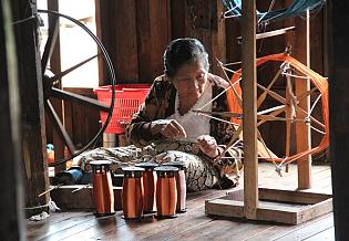 Silks Making on Wooden Handlooms