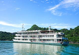 Halong Bay Cruise Ship