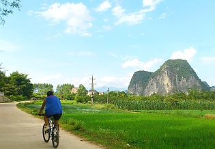 Bicycle Tour in Yangshuo