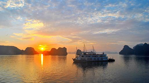 Sunset View in Halong Bay