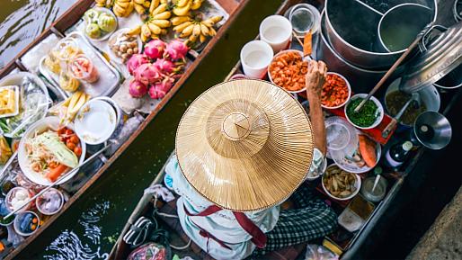 Damnoen Saduak Floating Market
