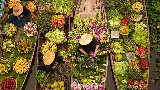 Damnoen Saduak Floating Market