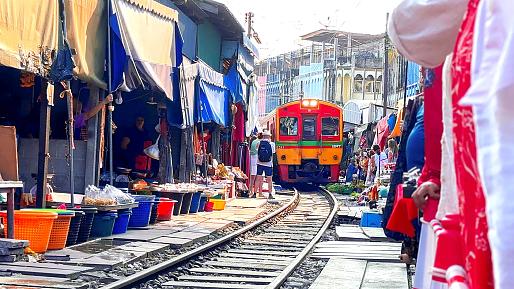 Maeklong Railway Market