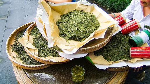 Savor Longjing Tea, Hangzhou