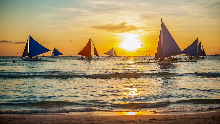 Sunset Sailing, Boracay