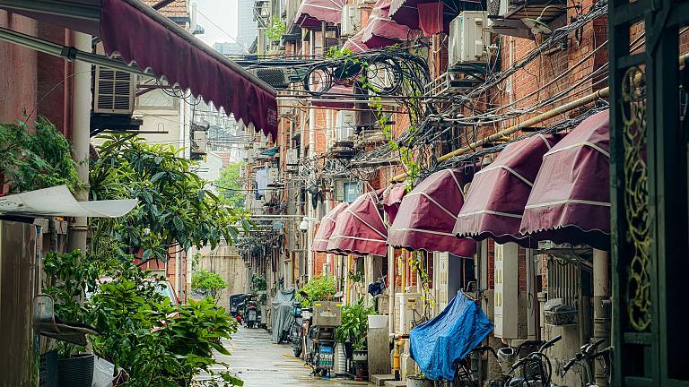 Bugao Li street in Shanghai
