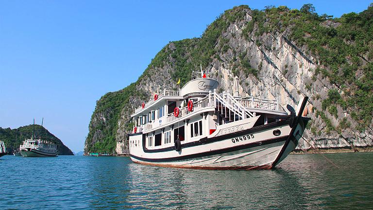 Ha Long Bay Cruise