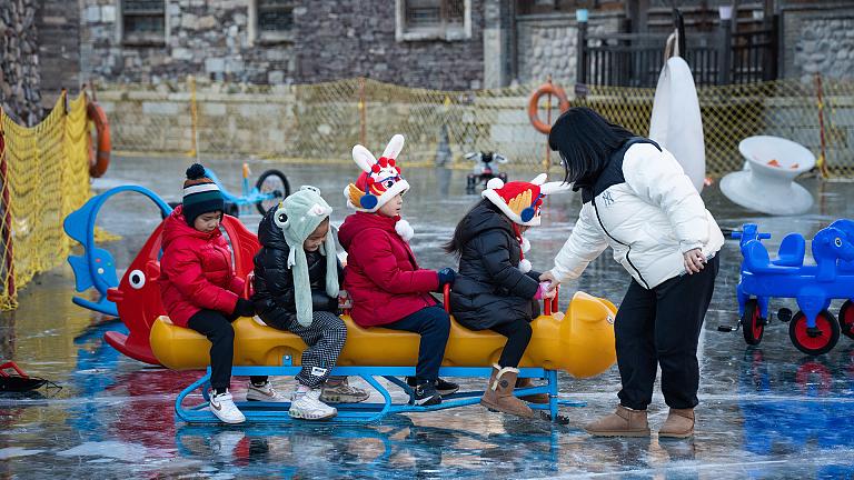 Shachahai Ice Activities, Beijing